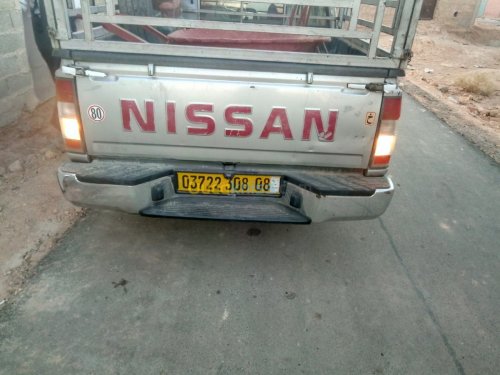 NISSAN PICK UP