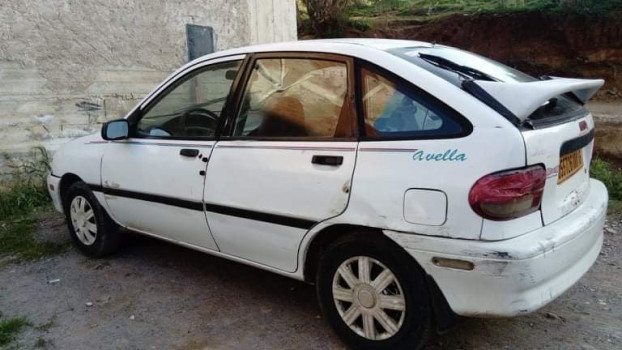 KIA AVELLA