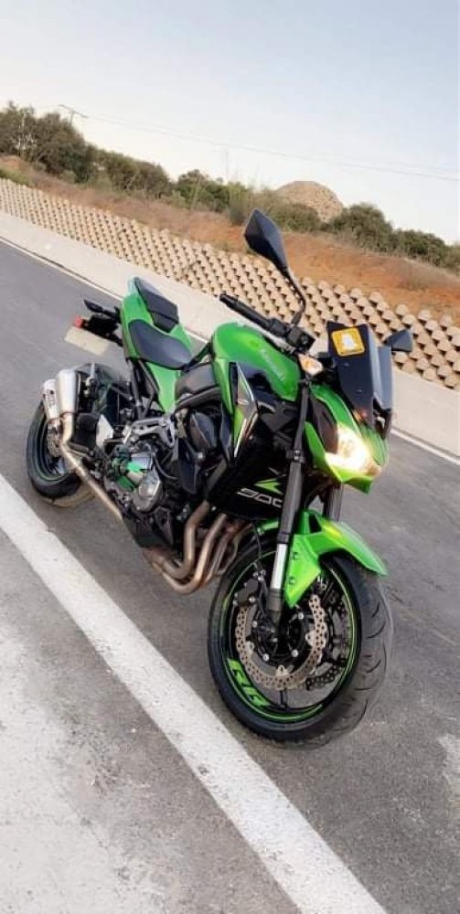 KAWASAKI MOTO