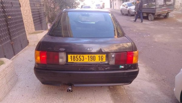 AUDI 80